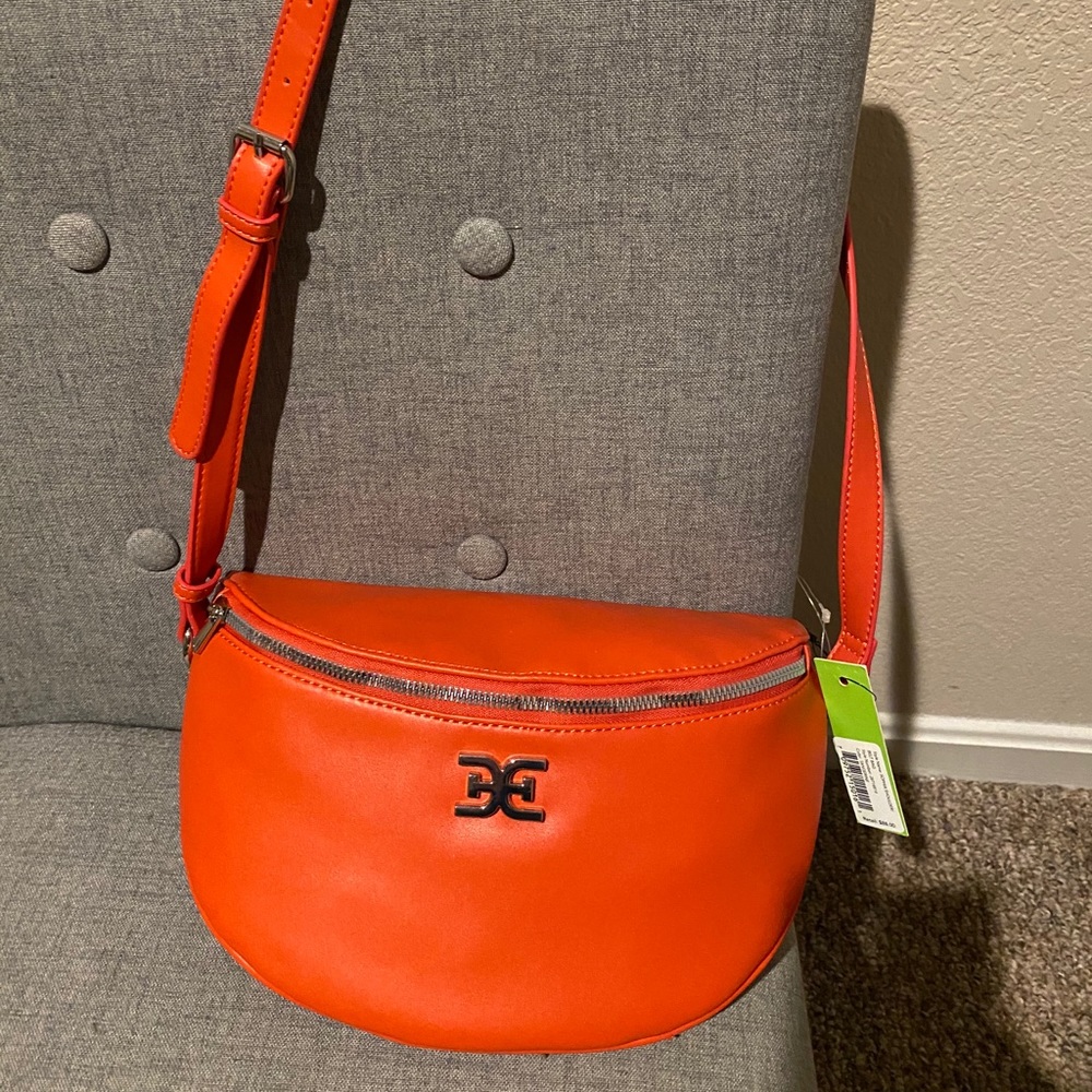 Sophia shoulder belt bag- Sam Edelman